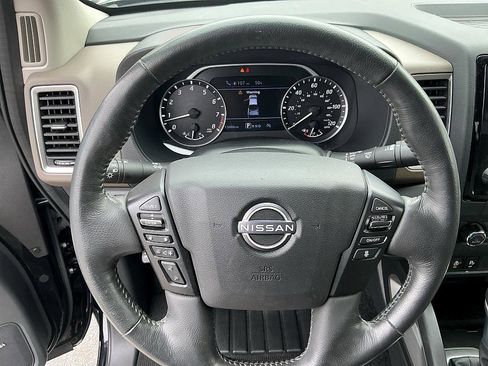 Used 2024 Nissan Frontier SV w/ Technology Package image 14