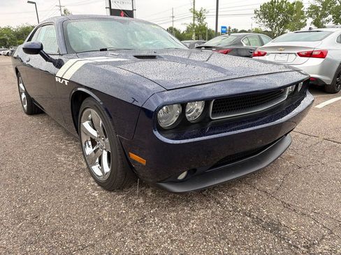 Used 2013 Dodge Challenger R/T RWD image 7