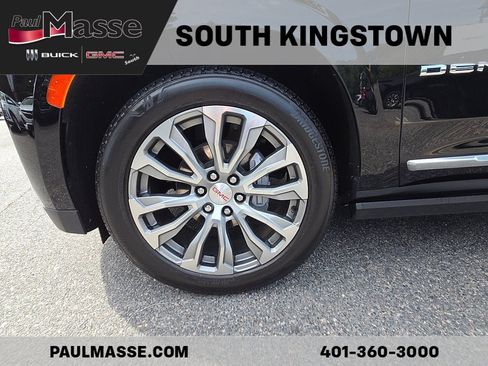 Used 2023 GMC Yukon Denali w/ Denali Reserve Package AWD/4WD image 10