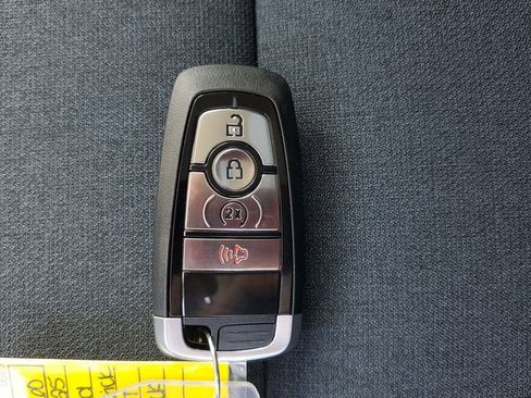 New 2025 Ford Maverick XLT w/ XLT Luxury Package image 38