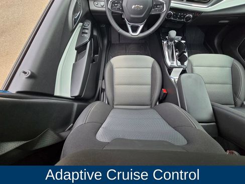 Certified 2026 Chevrolet Trax LT w/ Driver Confidence Package FWD image 13