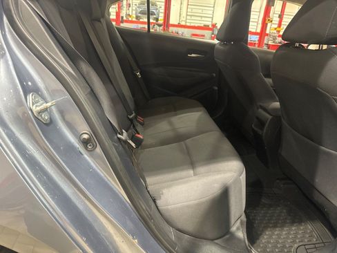 Used 2021 Toyota Corolla LE FWD image 11