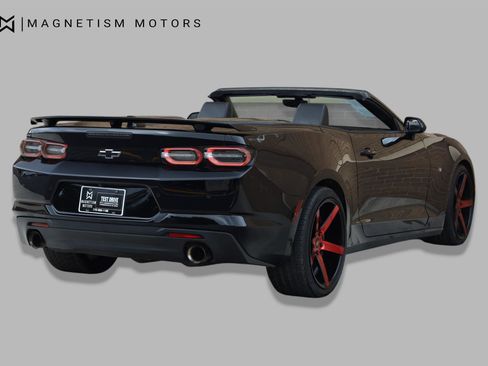 Used 2019 Chevrolet Camaro SS RWD image 15