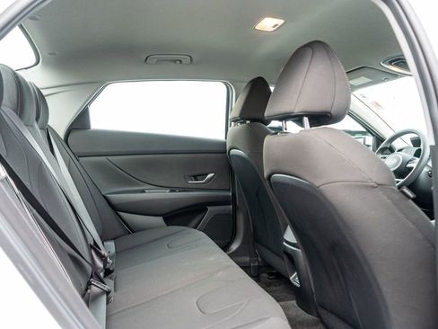 Certified 2025 Hyundai Elantra Blue image 13