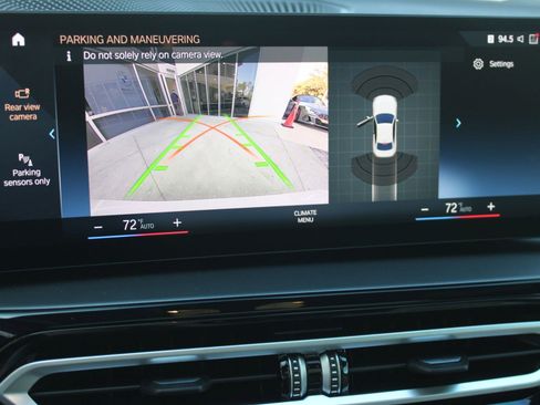 Used 2024 BMW 230i Coupe w/ Premium Package image 24