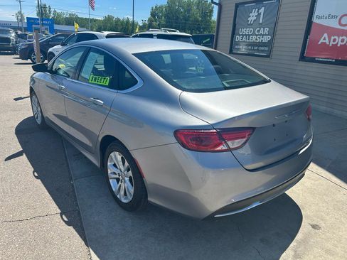 Used 2015 Chrysler 200 Limited FWD image 7