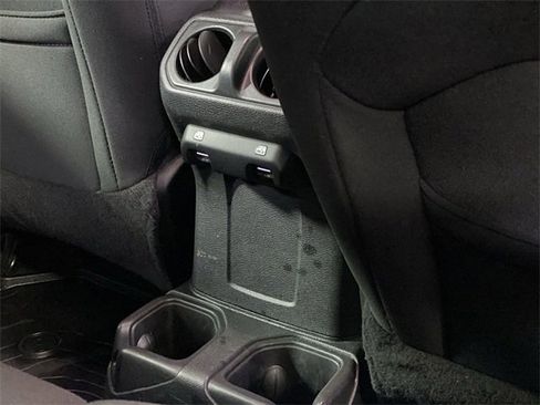 Used 2022 Jeep Wrangler Unlimited Sport w/ Xtreme Recon 35" Tire Package image 27