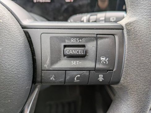 Certified 2025 Nissan Kicks SV w/ Charging Package AWD/4WD image 25