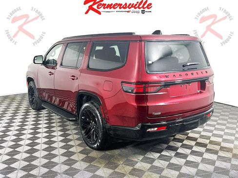 New 2025 Jeep Wagoneer Series II image 5