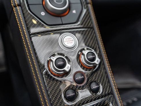 Used 2014 McLaren MP4-12C Spider RWD image 70