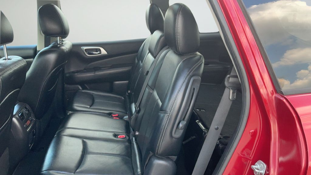 Used 2015 Nissan Pathfinder Platinum FWD image 19