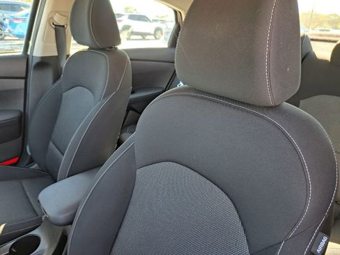 Used 2023 Kia Forte LXS image 18