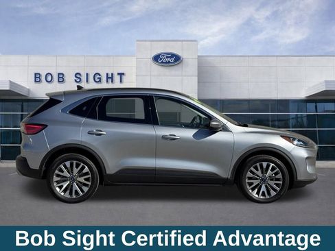 Used 2022 Ford Escape Titanium w/ Class II Trailer Tow Package image 4