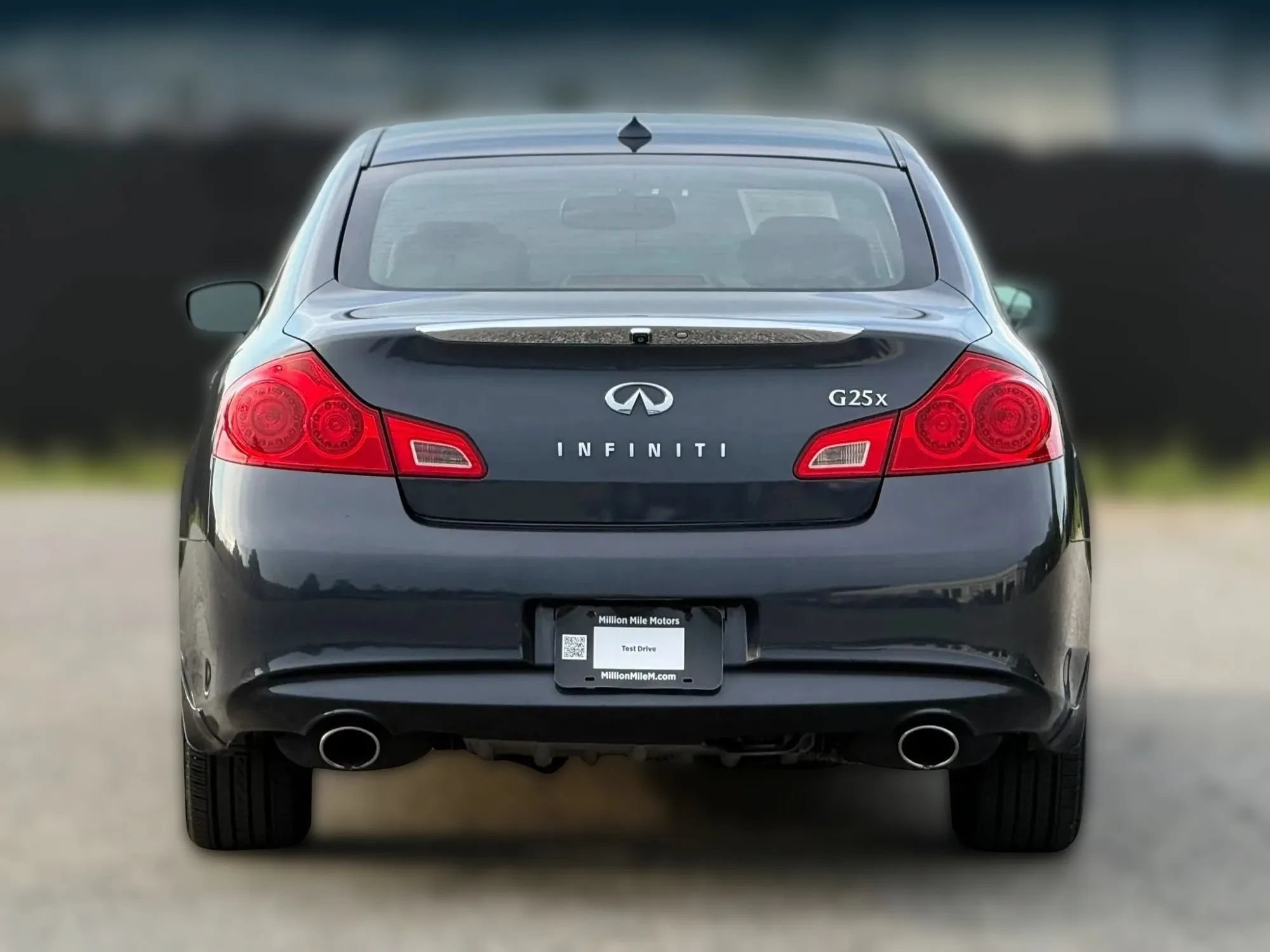 Used 2011 INFINITI G25 x w/ Moonroof Pkg AWD/4WD image 4