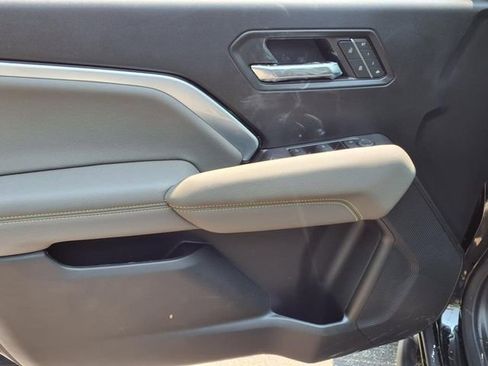 New 2025 Chevrolet Colorado ZR2 image 16