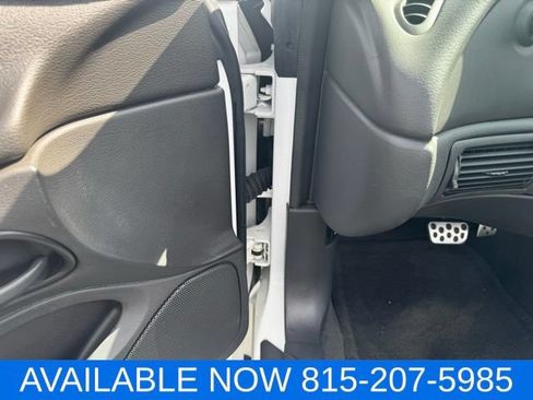 Used 2004 Ford Mustang GT RWD image 29