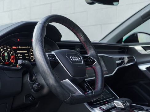 Used 2023 Audi RS 7 Sportback w/ Black Optic Package AWD/4WD image 4