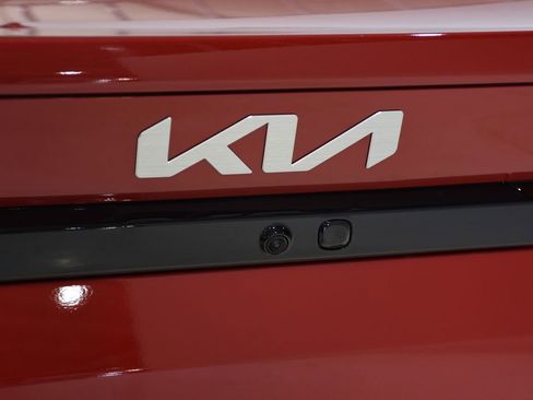 New 2025 Kia K4 LXS image 28