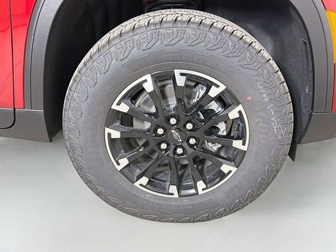 New 2026 Chevrolet Traverse Z71 w/ LPO, Floor Liner Package AWD/4WD image 27