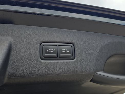 New 2026 Kia Carnival SX FWD image 11