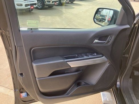 Used 2015 Chevrolet Colorado LT w/ Luxury Package image 9