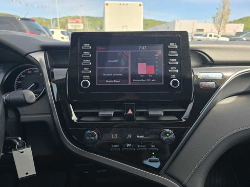 Used 2023 Toyota Camry SE FWD image 12