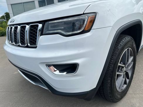 Used 2017 Jeep Grand Cherokee Limited w/ Luxury Group II AWD/4WD image 11