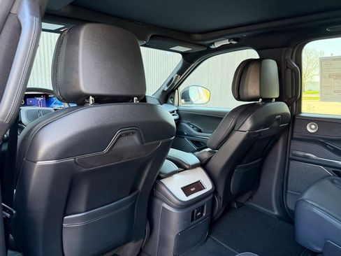 New 2026 Lincoln Navigator Reserve image 18