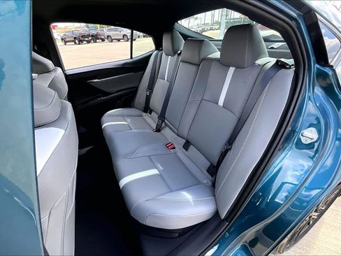 Used 2026 Toyota Camry SE w/ Convenience Package FWD image 19