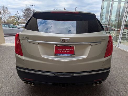 Used 2017 Cadillac XT5 Luxury w/ Driver Awareness Package image 4