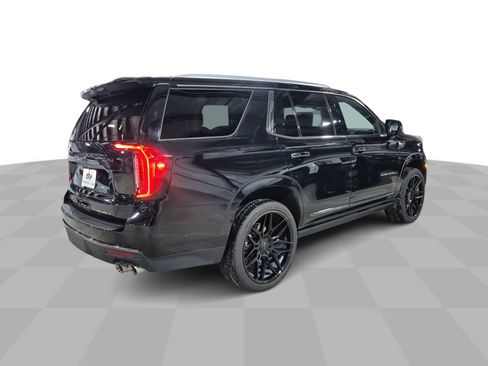 Certified 2023 GMC Yukon Denali Ultimate image 9