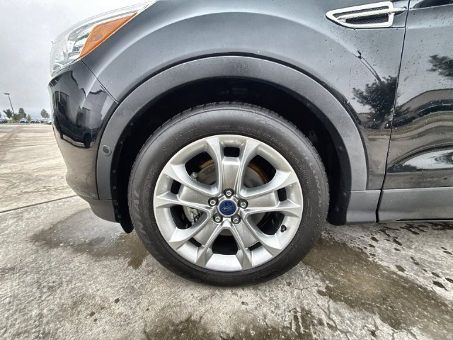 Used 2014 Ford Escape Titanium w/ Equipment Group 401A FWD image 10