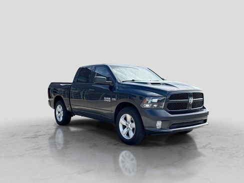 Used 2014 RAM 1500 Express AWD/4WD image 7