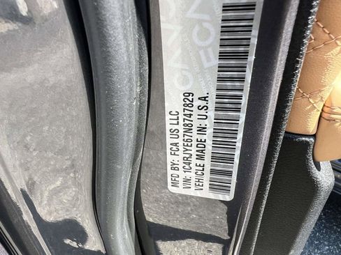 Certified 2022 Jeep Grand Cherokee Summit AWD/4WD image 18