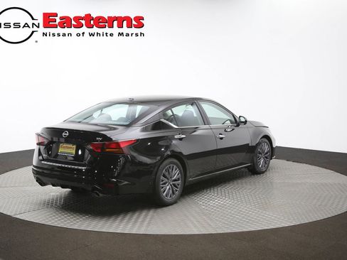 Used 2023 Nissan Altima 2.5 SV w/ SV Premium Package FWD image 43