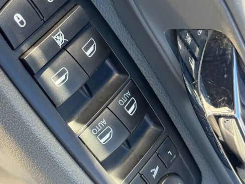 Used 2016 RAM 1500 Big Horn image 34