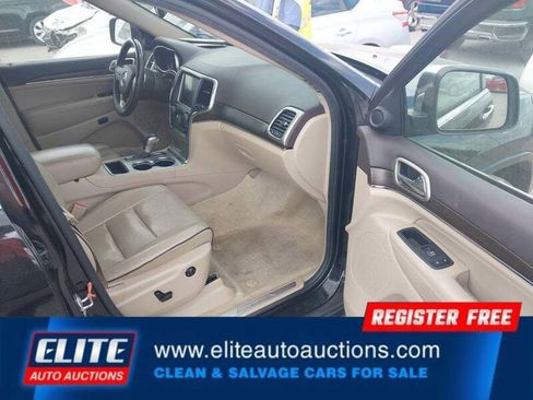 Used 2017 Jeep Grand Cherokee Overland RWD image 10