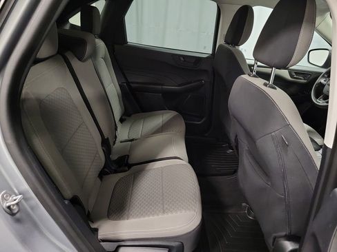 Used 2022 Ford Escape SE image 23