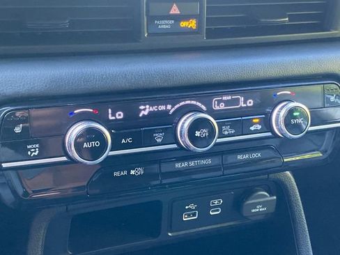 Used 2024 Honda Pilot Touring image 26