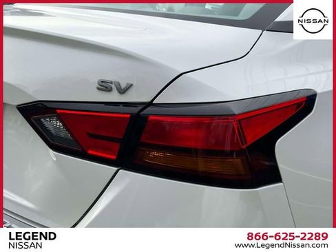 Used 2023 Nissan Altima 2.5 SV image 10