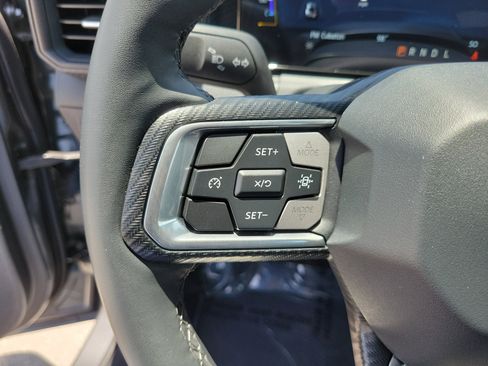 Used 2025 Ford Mustang Coupe RWD image 24