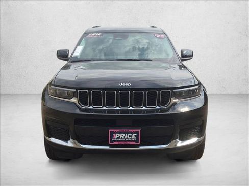 Used 2023 Jeep Grand Cherokee L Laredo AWD/4WD image 2