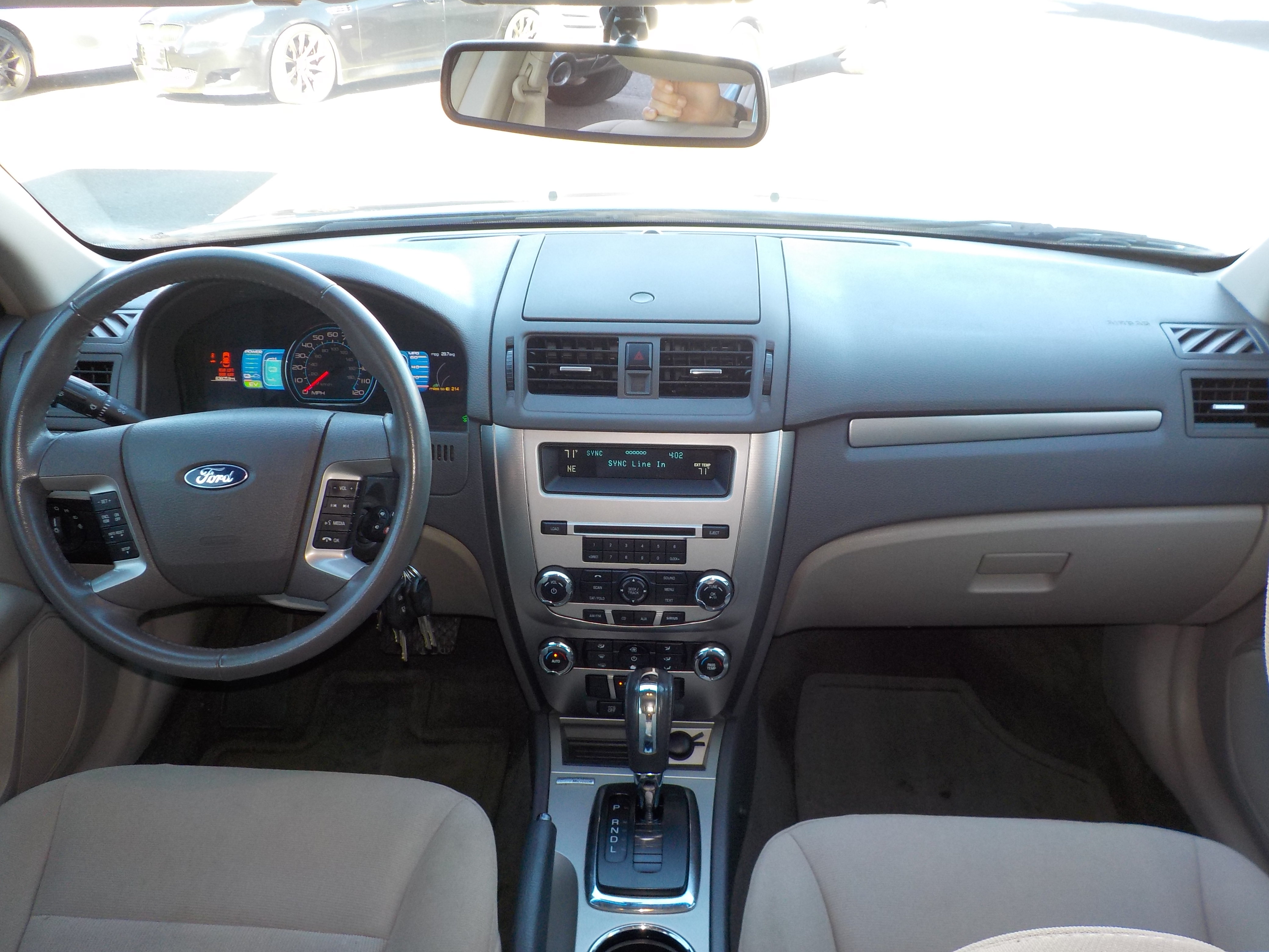 Used 2012 Ford Fusion Hybrid FWD image 17