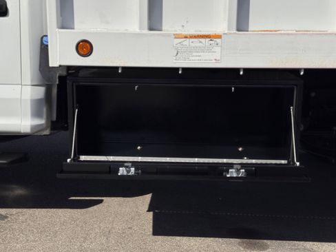 Certified 2022 Ford F550 4x4 Crew Cab Super Duty w/ Power Equipment Group image 12