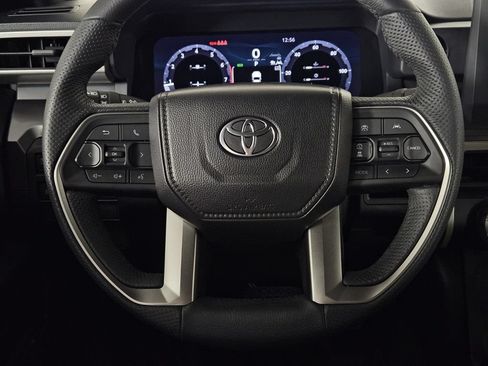 Used 2025 Toyota Tacoma TRD Off-Road AWD/4WD image 12
