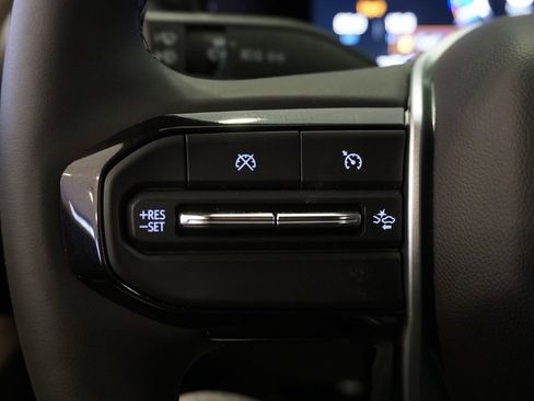 Certified 2025 Chevrolet Colorado LT w/ LT Convenience Package image 19