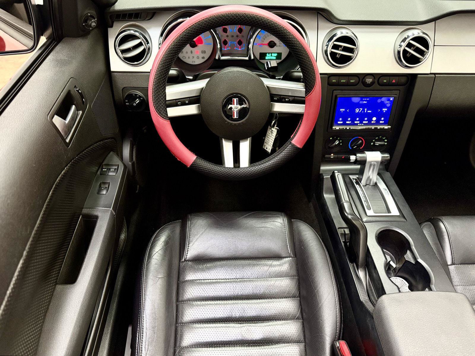 Used 2007 Ford Mustang GT RWD image 2