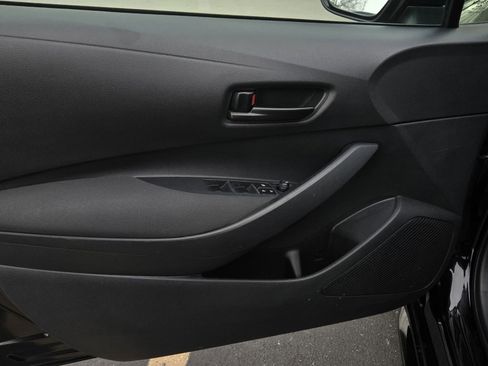 Certified 2023 Toyota Corolla LE image 9