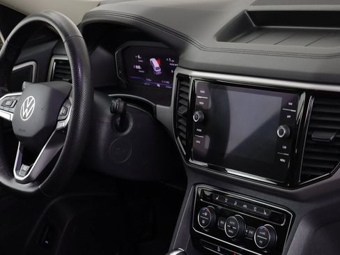 Used 2021 Volkswagen Atlas SEL Premium image 22