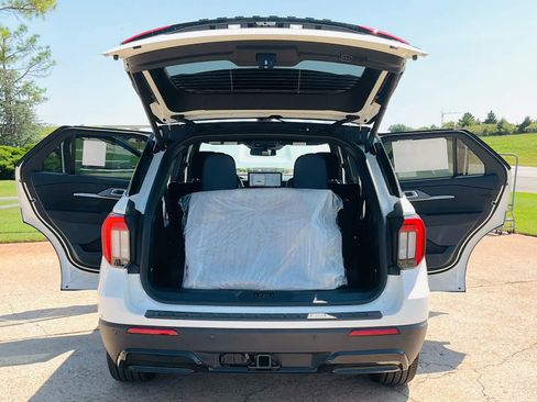 New 2025 Ford Explorer ST-Line w/ Premium Package image 40